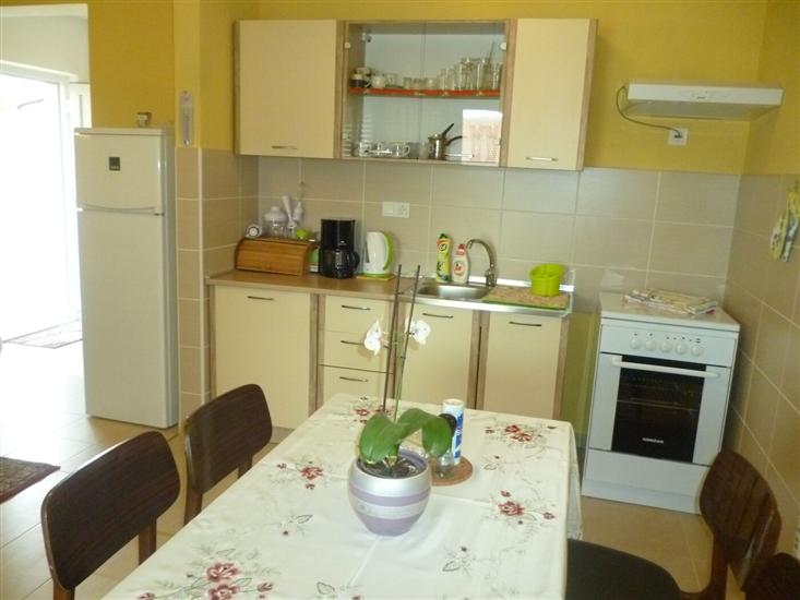Apartment A3, for 5 persons