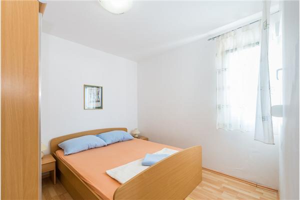 Apartment A4, for 4 persons