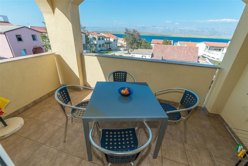 Apartment A4, for 4 persons