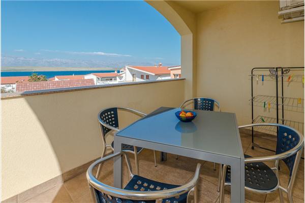 Apartment A4, for 4 persons