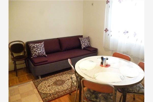Apartment A4, for 5 persons