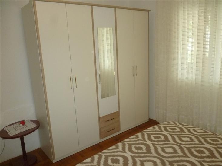Apartment A4, for 5 persons