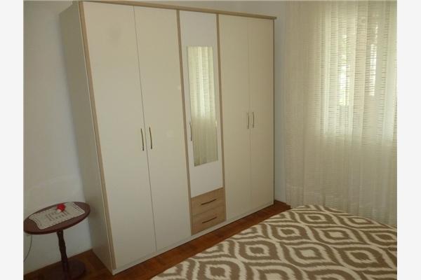 Apartment A4, for 5 persons