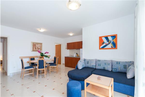 Apartment A6, for 6 persons