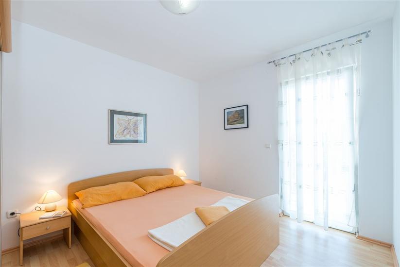 Apartment A6, for 6 persons