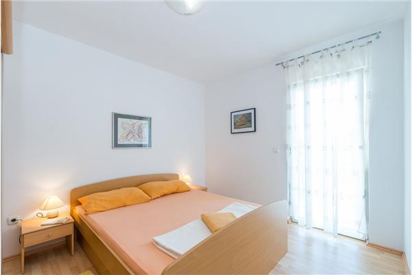 Apartment A6, for 6 persons