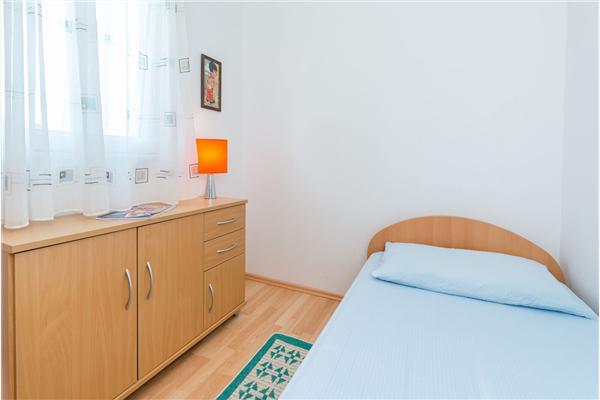 Apartment A6, for 6 persons