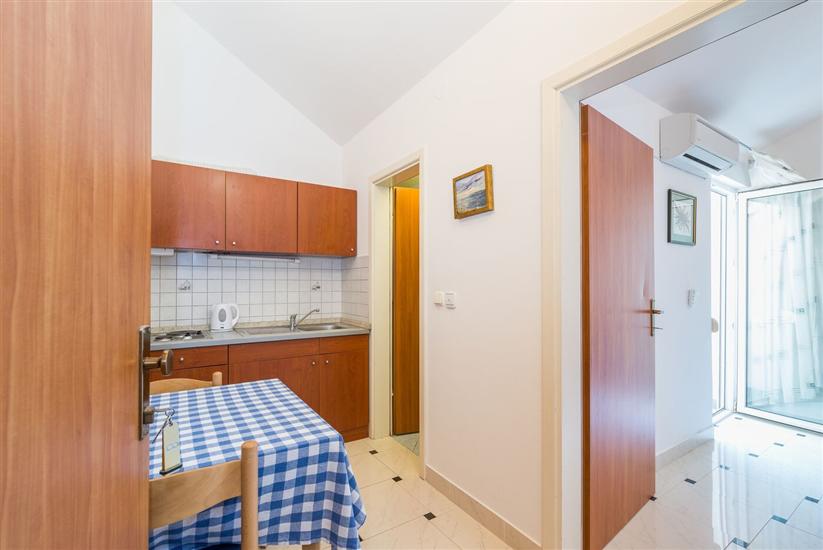 Apartment A8, for 2 persons