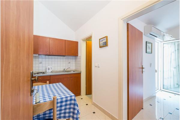 Apartment A8, for 2 persons