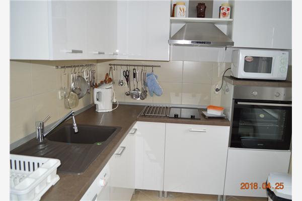 Apartment A1, for 5 persons