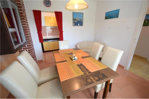 Apartment A1, for 6 persons