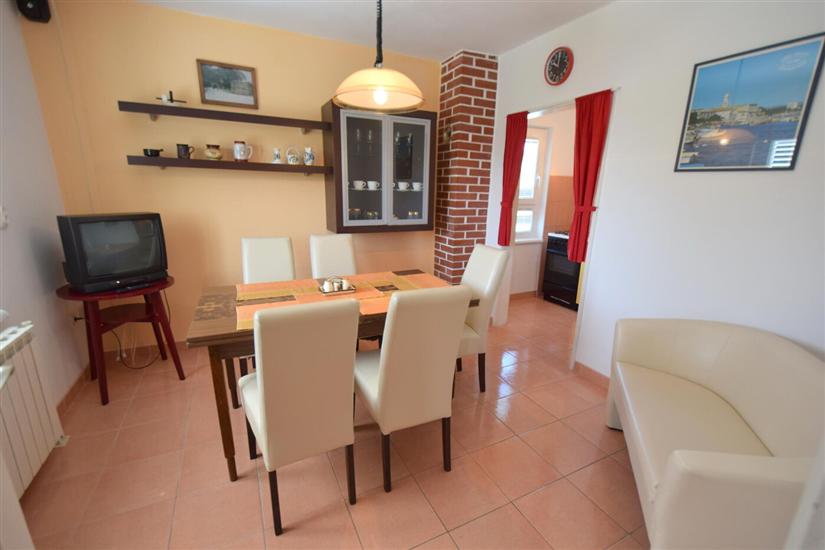 Apartment A1, for 6 persons