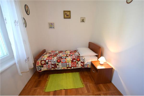 Apartment A1, for 6 persons