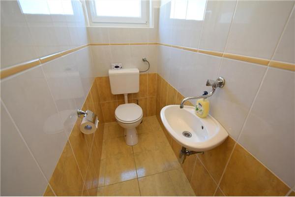 Apartment A1, for 6 persons