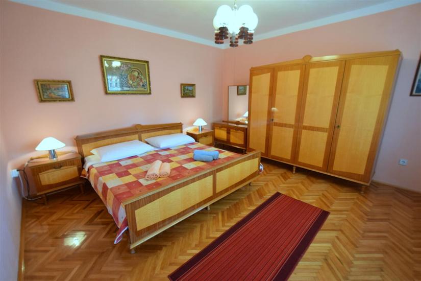 Apartment A1, for 6 persons