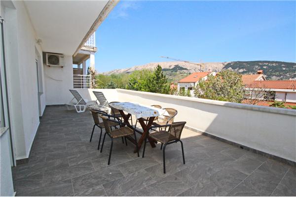 Apartment A3, for 6 persons