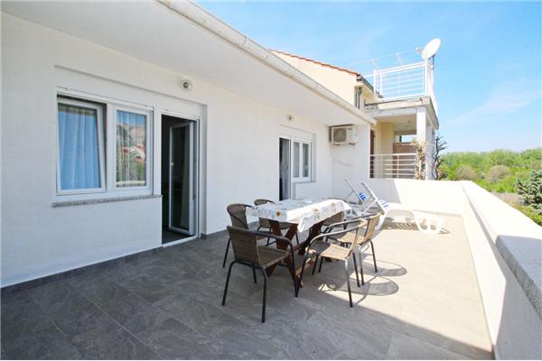 Apartment A3, for 6 persons