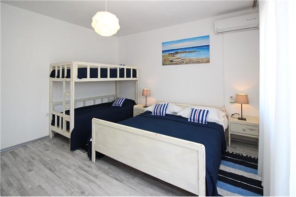 Apartment A3, for 6 persons