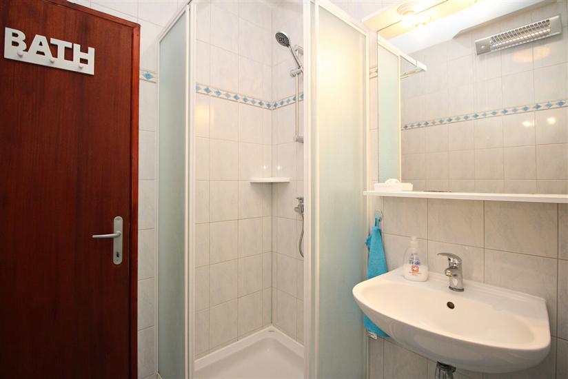 Apartment A3, for 6 persons