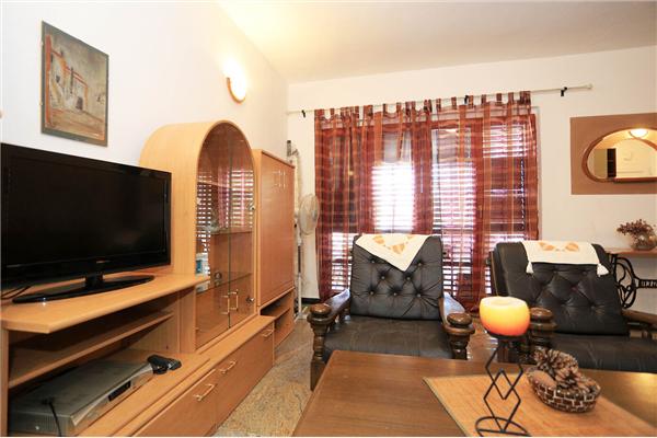 House K1, for 8 persons