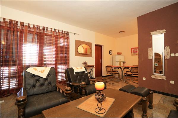 House K1, for 8 persons