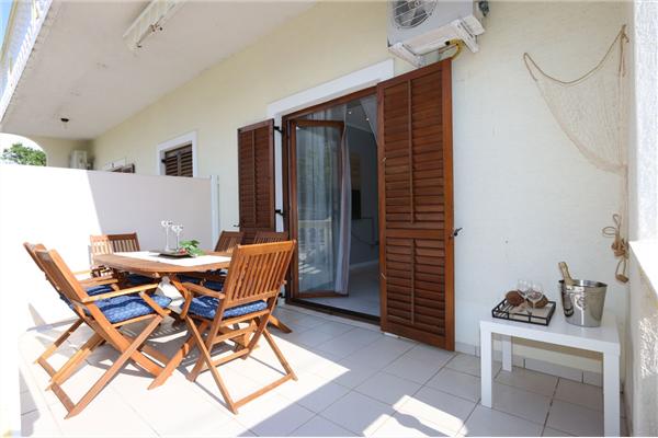 Apartment A1, for 5 persons