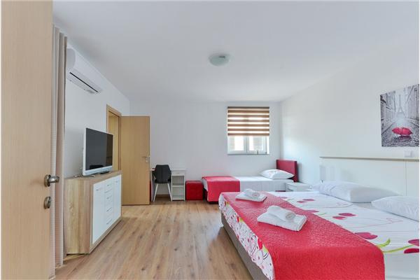 Apartment A1, for 6 persons