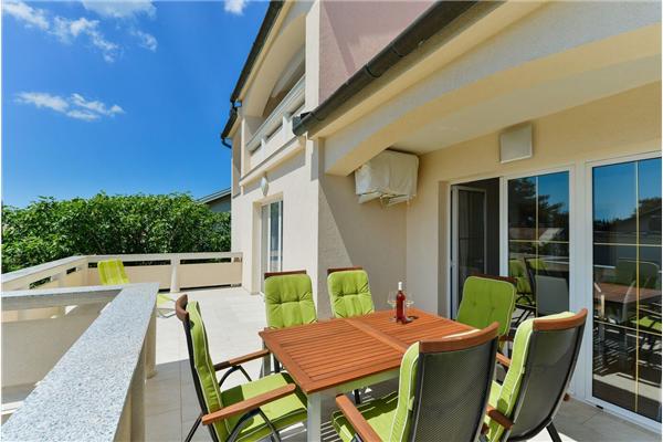 Apartment A1, for 6 persons