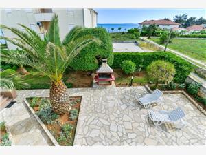 Beachfront accommodation North Dalmatian islands,BookLivericFrom 182 €
