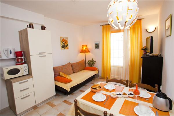 Apartment A1, for 5 persons