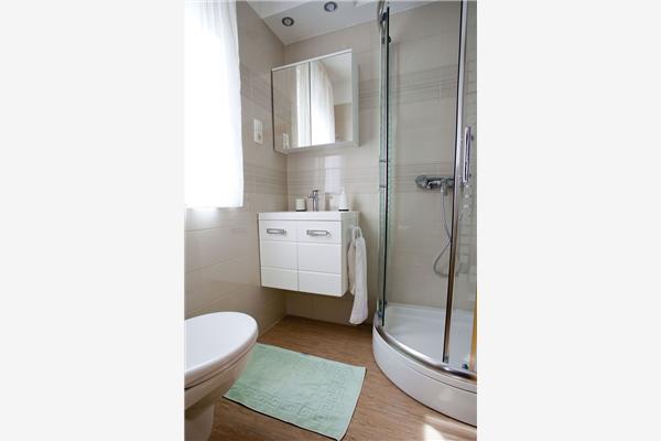 Apartment A2, for 6 persons