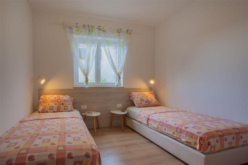 Apartment A1, for 6 persons