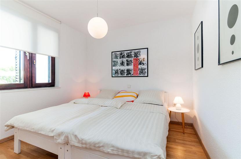 House K1, for 10 persons