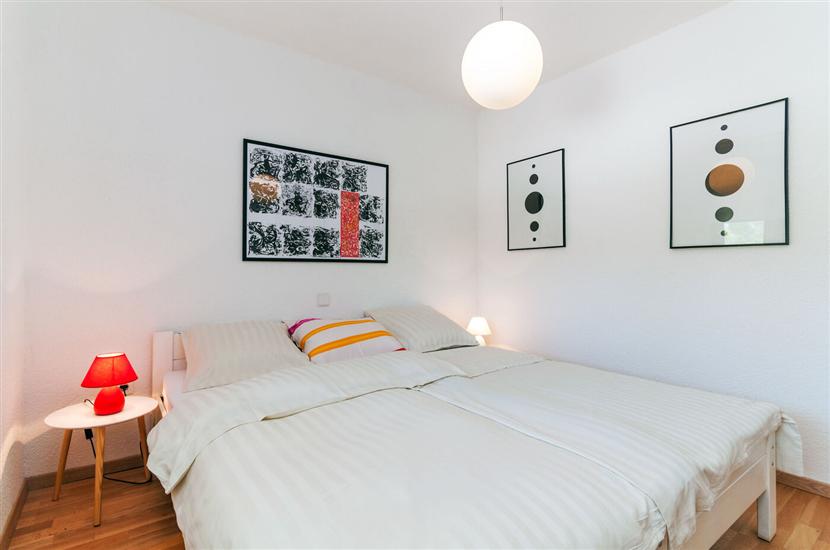 House K1, for 10 persons