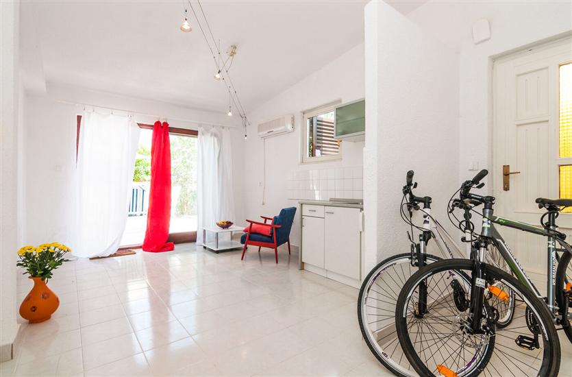 House K1, for 10 persons