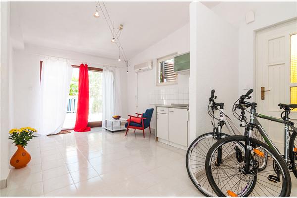 House K1, for 10 persons