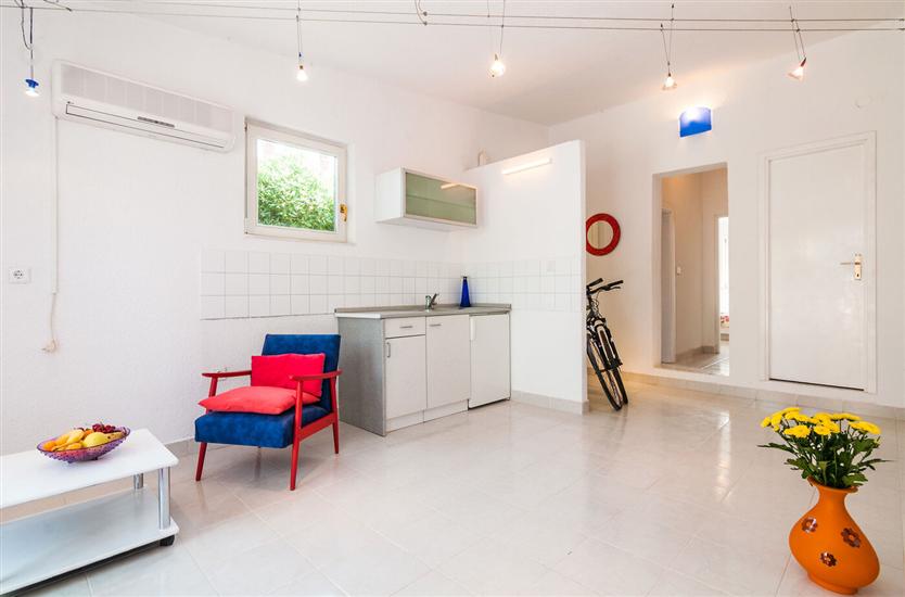 House K1, for 10 persons