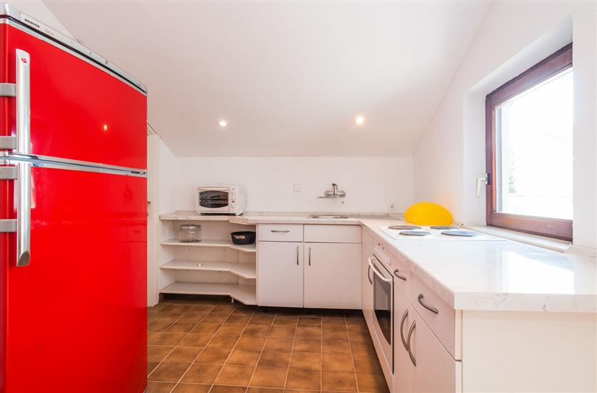 House K1, for 10 persons