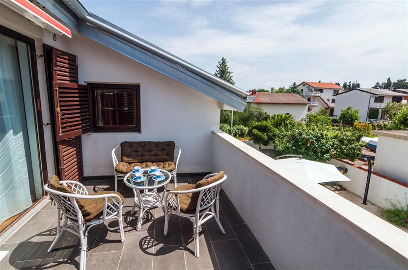 House K1, for 10 persons