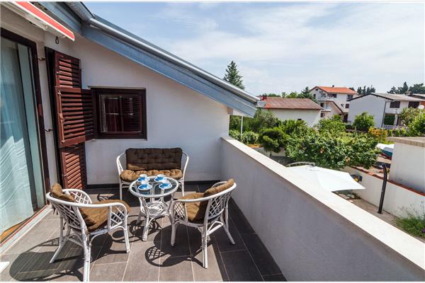 House K1, for 10 persons