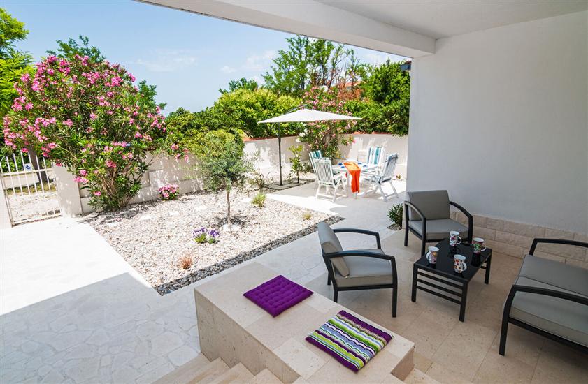 House K1, for 10 persons