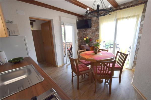 Apartment A2, for 4 persons