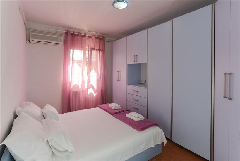 Apartment A1, for 6 persons