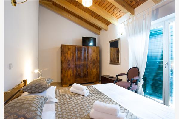 House K1, for 8 persons