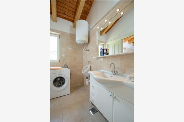 House K1, for 8 persons