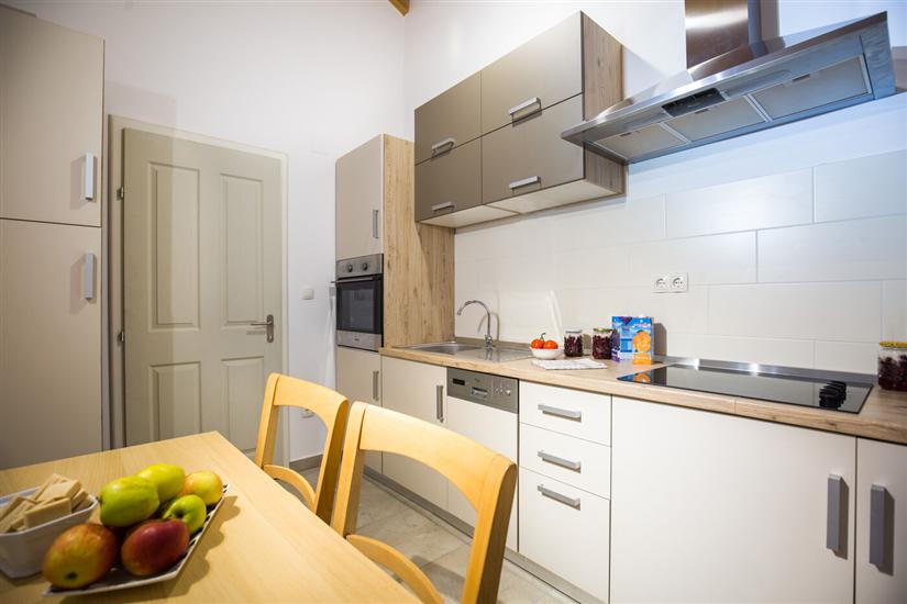 House K1, for 8 persons