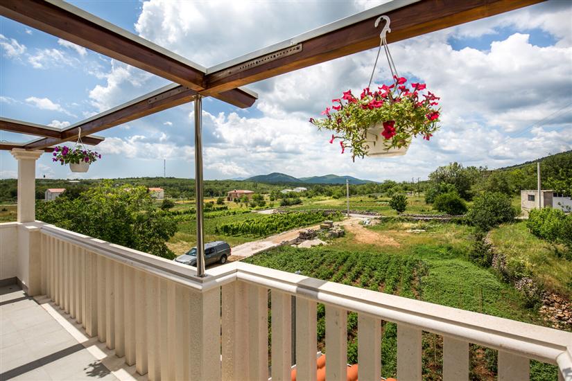 House K1, for 8 persons