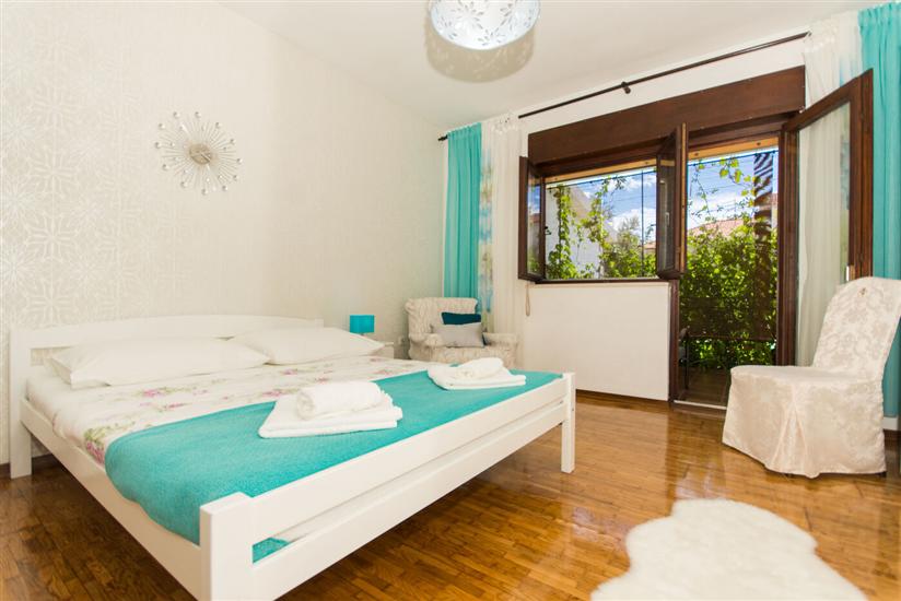 Apartment A1, for 6 persons