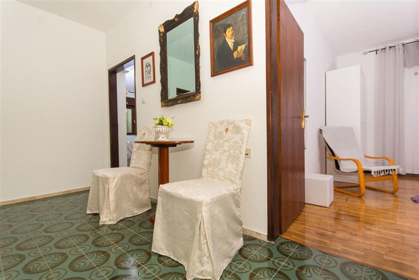 Apartment A1, for 6 persons