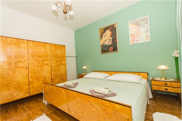 Apartment A1, for 6 persons